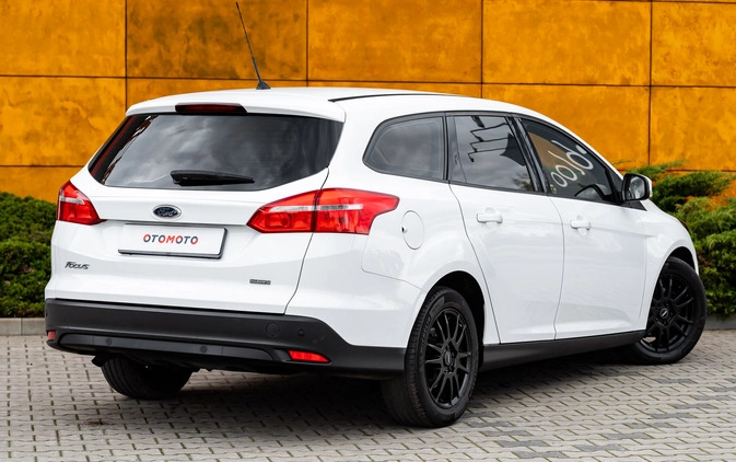 Ford Focus cena 33900 przebieg: 146000, rok produkcji 2015 z Radom małe 742